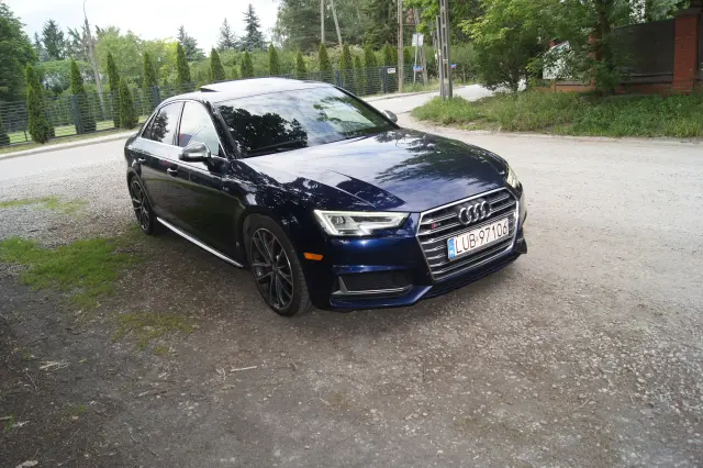 AUDI S4 Tiptronic
